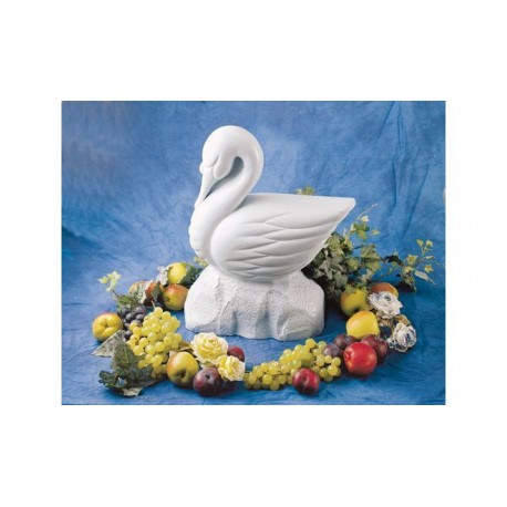 Ice sculpture "Swan"